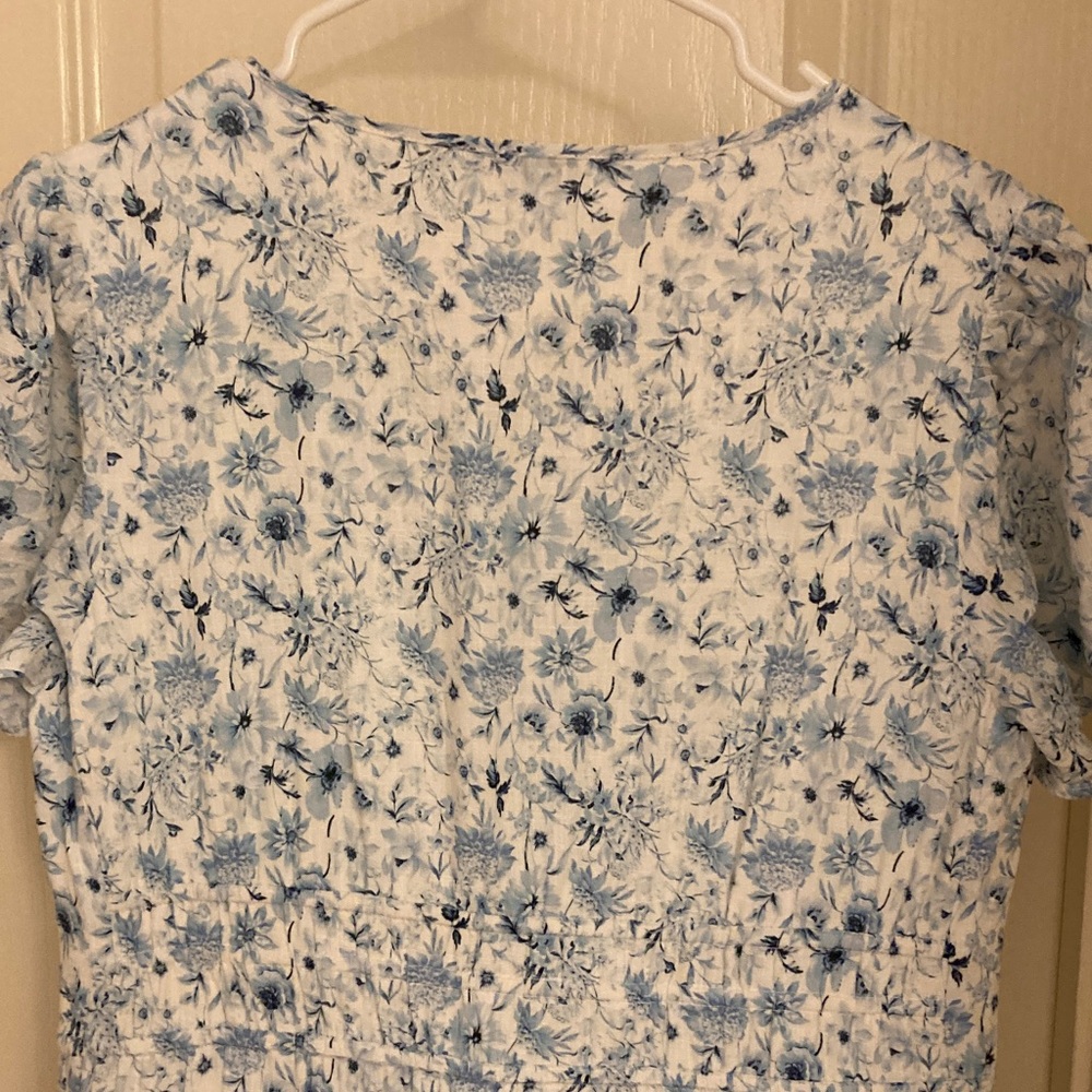 Chic Blue Floral Maxi Dress - Picture 9 of 11